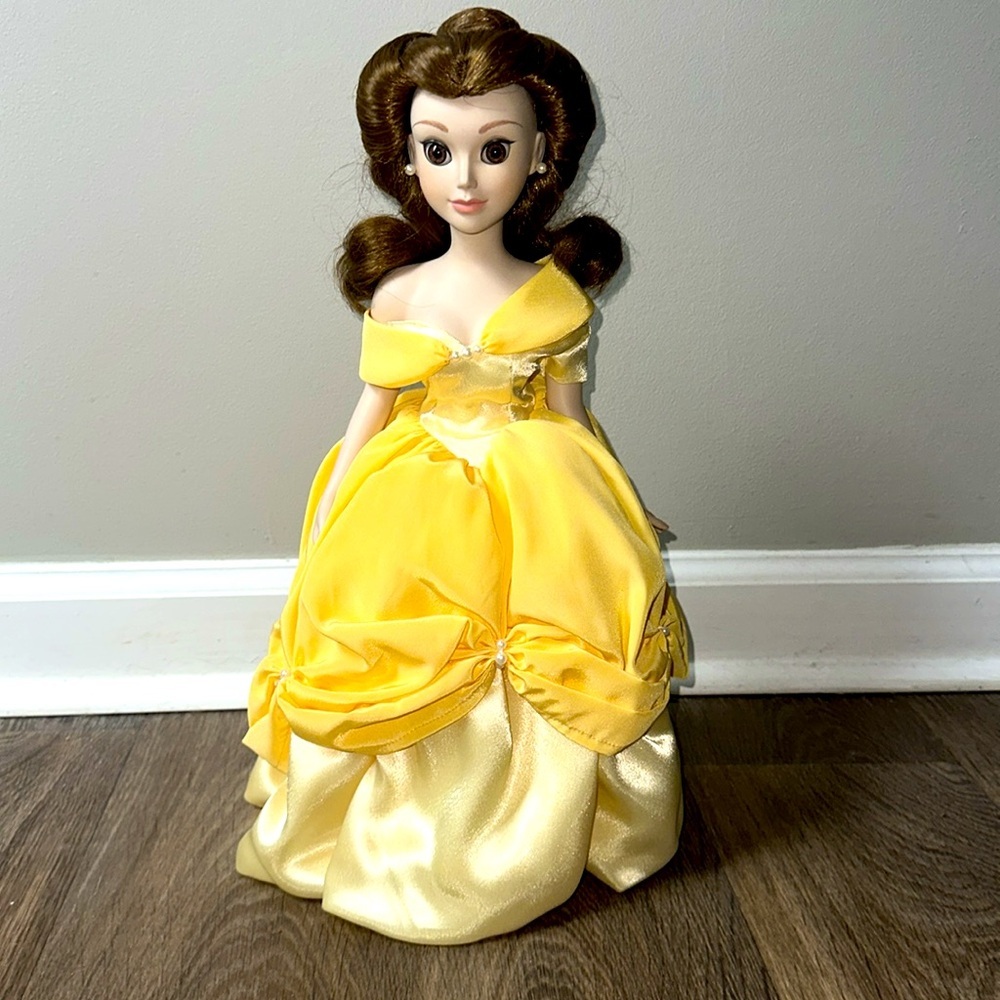 Vintage Disney Store Limited Edition Belle “Beauty & the Beast” Porcelain Doll - Picture 2 of 8